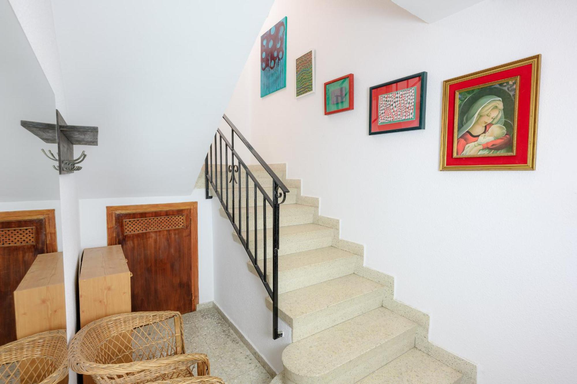 Astarte Guesthouse Кастильо-де-Локубин Экстерьер фото