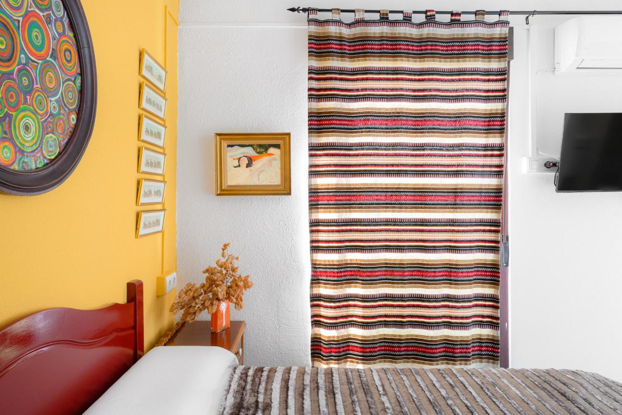 Astarte Guesthouse Кастильо-де-Локубин Экстерьер фото
